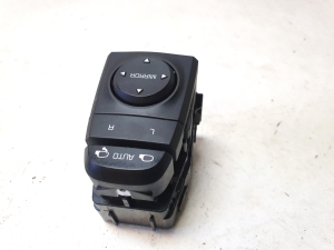 Mirror control switch - 93530D9000