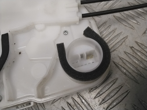 Mitsubishi Eclipse cross (2017–2026) Türschloss hinten A047218 - 5