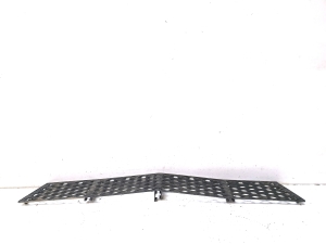 Mercedes Benz E-Class W211 (2002–2009) Priekšējā bampera apakšējā reste A2118850122 - 7