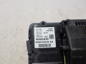 VOLVO C 40 I (2022–2026) Instrument cluster 32412510 - 3