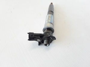  Fuel injector 