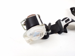 Jeep Grand Cherokee WK2 (2010–2026) Sicherheitsgurt hinten 1GE13DX9AC - 3