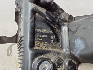 VOLVO C 40 I (2022–2026) Other bracket 32382032 - 2