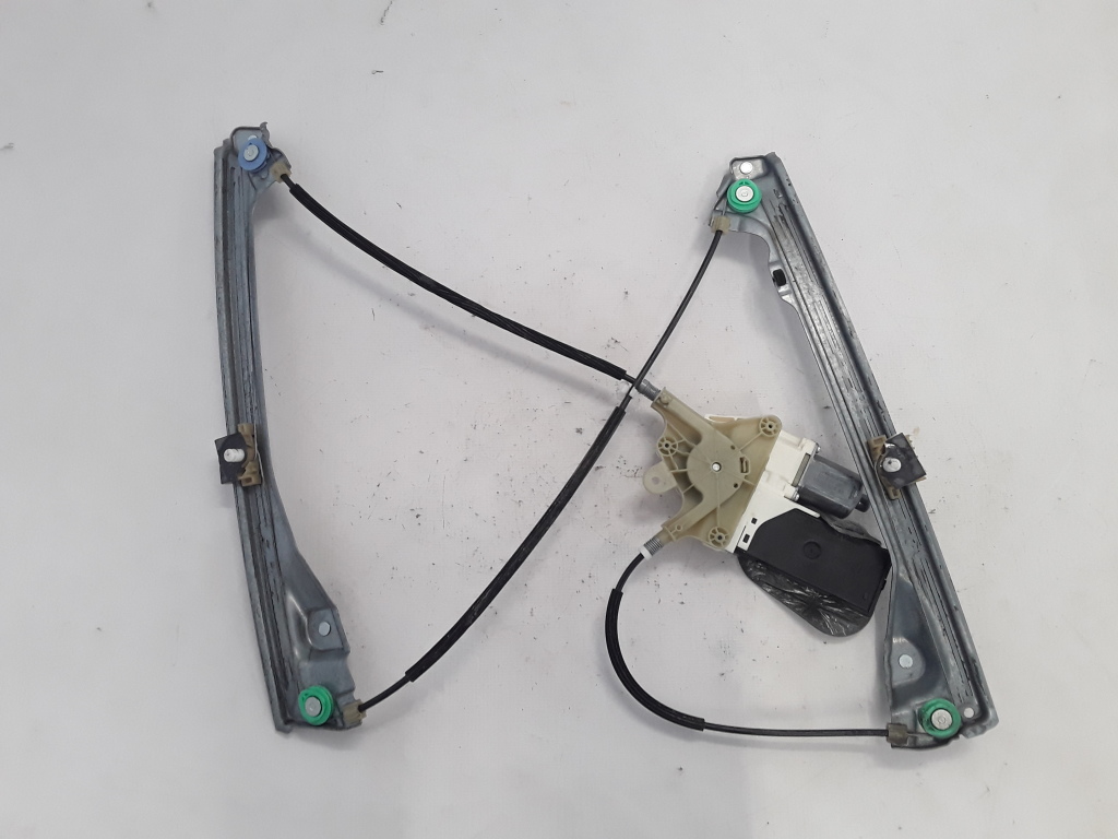 RENAULT Laguna 3 generation (2007-2015) Front Right Door Window Regulator 807000002R 21084095