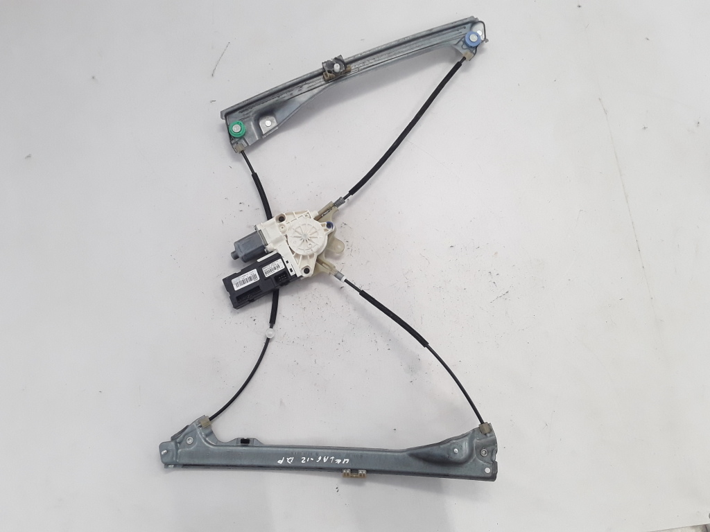 RENAULT Laguna 3 generation (2007-2015) Front Right Door Window Regulator 807000002R 21084095