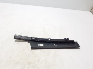 VOLVO C 40 I (2022–2026) Windshield pillar outer molding 32368587 - 4