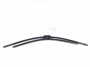   Windshield wiper blades  - 7469820 
