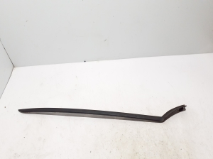 VOLVO C 40 I (2022–2026) Windshield pillar outer molding 32262941 - 3