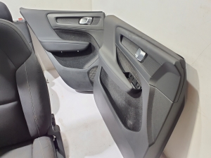 VOLVO C 40 I (2022–2026) Salons un tā detaļas - 3