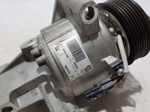 RENAULT Megane IV (2016–2022) Klimakompressor 926001571R - 2