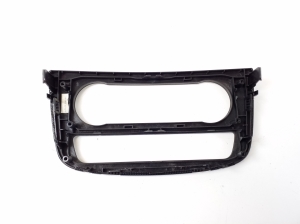 Mercedes Benz R-Class 251 (2006–2017) Dashboard trim A2516800339 - 3