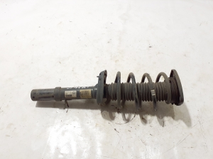   Stoßdämpfer vorne  - 32370243 