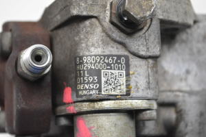 Opel Astra J (2009–2017) Fuel pump 8980924670 - 3