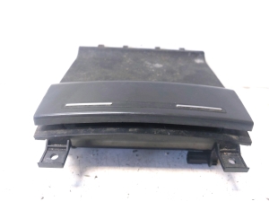 Cendrier avant - 8P0857951