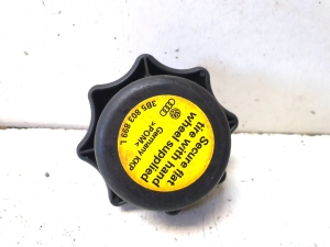 Volkswagen Passat B5 (1997–2005) Reserveradhalterung 3B5803899L