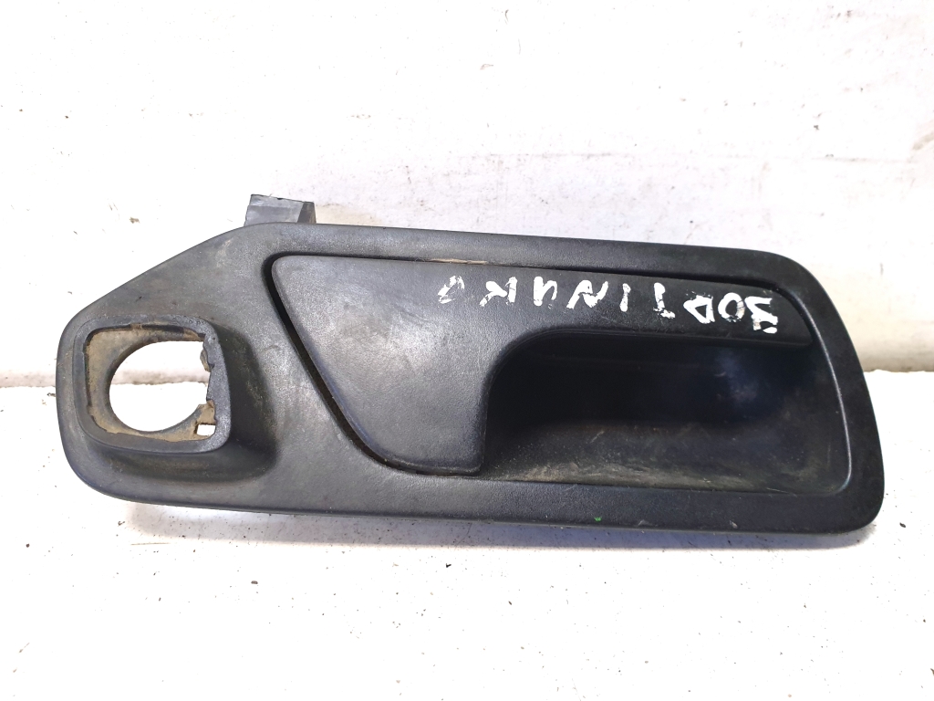 Volkswagen Transporter T5 (2003–2015) Rear side door interior handle 7J7841248A Volkswagen Transporter T5 (2003–2015) Rear side door interior handle 7J7841248A