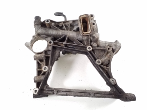 Mercedes Benz E-Class W212 (2009–2015) Veepump A6512000002 - 3