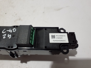VOLVO C 40 I (2022–2026) Autoraadio lüliti 31456673 - 2