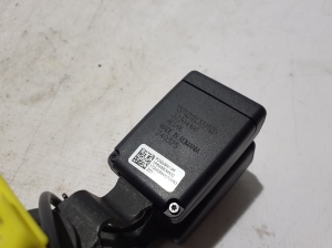 VOLVO C 40 I (2022–2026) Aizmugurējā drošības jostas sprādze 32394166 - 3