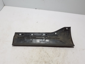 VOLVO C 40 I (2022–2026) Tagumise küljeukse liist 32409187 - 3