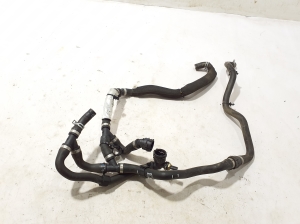 VOLVO C 40 I (2022–2026) Jahutusradiaatori voolik 32324697 - 4