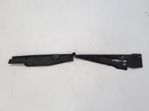 Trim under the hood - 668630011R