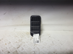 Lüftungsgitter Kotflügel hinten - 7N0819465A