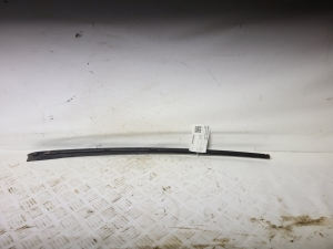 Volkswagen Golf VII (2012–2026) Windshield pillar outer molding - 2
