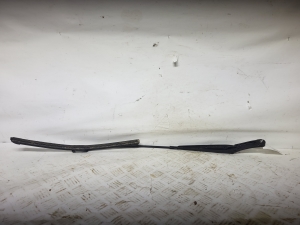 Volkswagen Golf VII (2012–2026) Windshield wiper arm cover 5G1955410A - 2