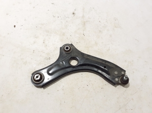   Front control arm  - 545002046R 