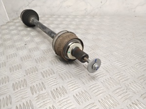 Polestar 2 II (2021–2026) Tagumine veovõll ja selle osad 32249902 - 4