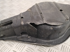 Polestar 2 II (2021–2026) Tagumine õõtshoob 32283121 - 2