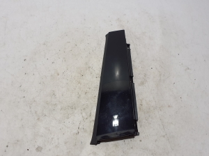   Rear side door outer window molding  - 31672582 