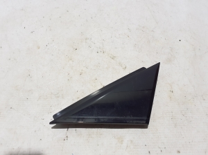   Mirror triangle trim  - 31672587 