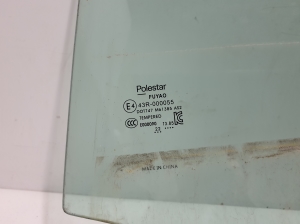 Polestar 2 II (2021–2026) Aizmugurējo sānu durvju stikls 31688228 - 2
