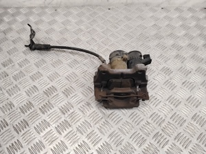 Polestar 2 II (2021–2026) Tagumine pidurisadul 32300716 - 4