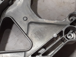 Polestar 2 II (2021–2026) Engine bracket 31686305 - 2