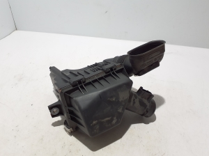 Dacia Duster P1310 (2024–2026) Luftfiltergehäuse 165000571R - 4
