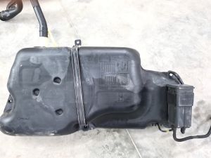 Opel Crossland X X 75 (2017–2026) Kütusepaak 03556510 - 2