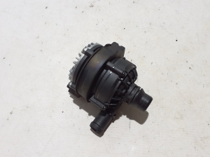   Auxiliary water pump  - 210104389R 