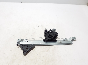   Rear side door window regulator  - 827213136R 