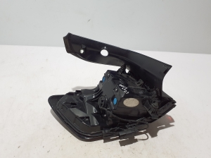 Polestar 2 II (2021–2026) Eckleuchte hinten 31108941 - 3