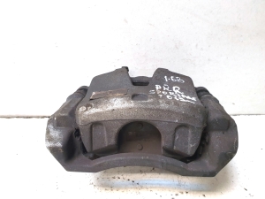 Front brake caliper - UR9ZE2451
