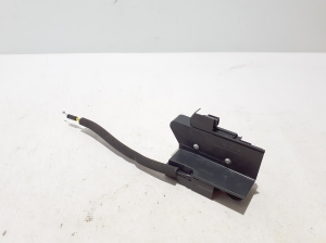 Rear side door lock - 825022783R