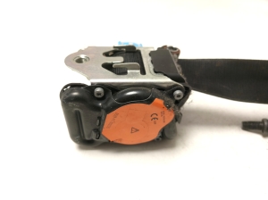 Mercedes Benz A-Class 176 (2012–2018) Front seat belt A1768600285 - 6