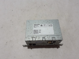 Radio (head unit) - 32375182