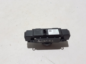 Polestar 2 II (2021–2026) Display switch 32350222 - 3