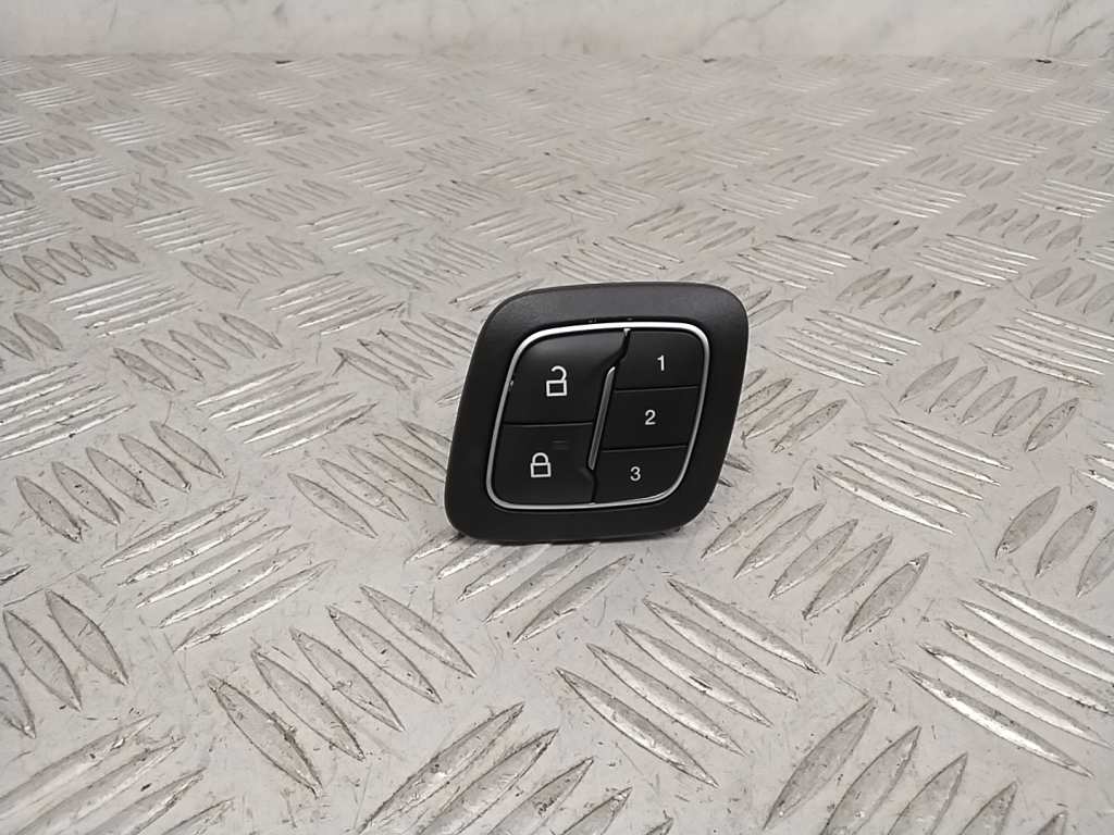 Ford Mustang Mach-E Mach-E (2020–2026) Door lock/unlock switch LJ8B218A83B Ford Mustang Mach-E Mach-E (2020–2026) Door lock/unlock switch LJ8B218A83B
