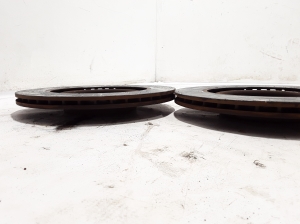 Polestar 2 II (2021–2026) Tagumine piduriketas 32329116 - 2