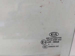 Kia Sportage (2016–2021) Aizmugurējo sānu durvju stikls 43R0048 - 3
